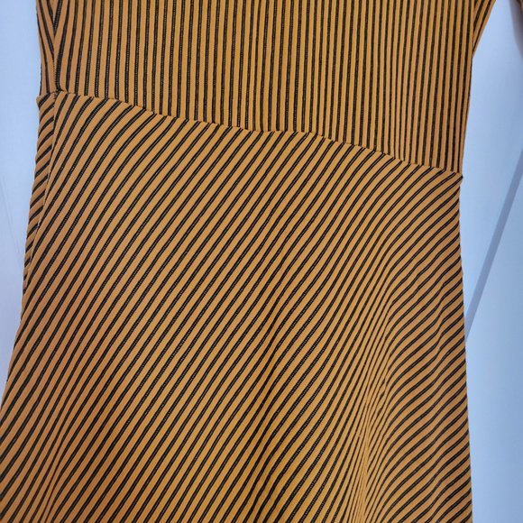 Zara Yellow and Black Diagonal Stripe Midi Dress - Picture 3 of 6